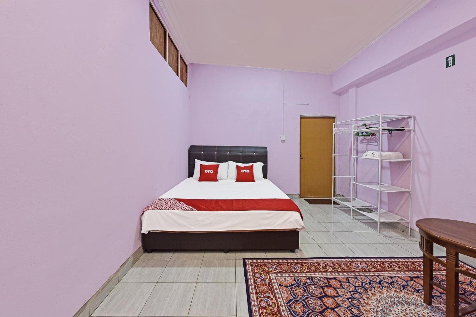 Oyo 90551 Zn Mix Homestay & Roomstay Kampung Raja Bagian luar foto